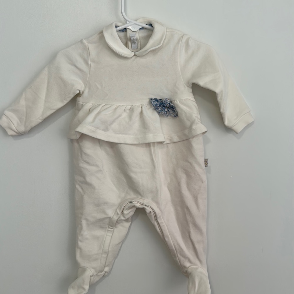 Il Gufo Footie Pajama with Bow and Ruffles only used once! 9M